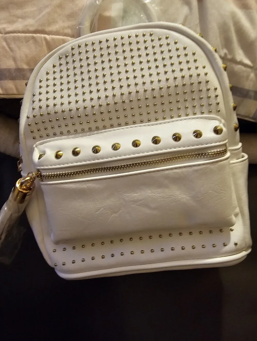 The Unbranded Brand stylish white